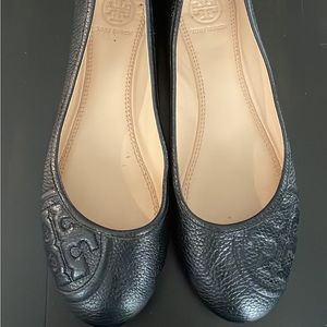 Tory Burch Black Leather Flats!